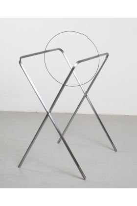 Markus Wilfling, Gestell einer Skulptur für ein rundes Detail, 2018, Eisen, 63 x 36 x 90 cm